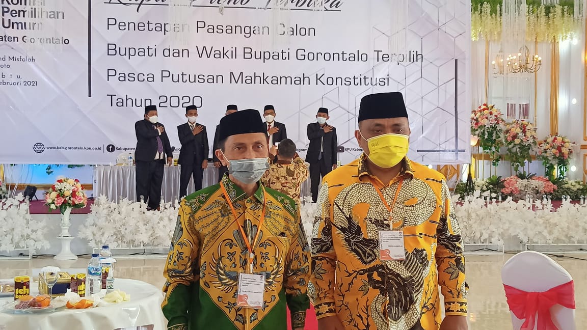 Paslon Bupati dan Wakil Bupati Gorontalo terpilih, Nelson Pomalingo dan Hendra S. Hem