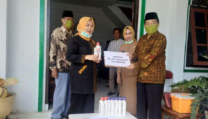Bantuan Ikan Segar ke Panti Asuhan, Idah Syahidah Ini Rutin Dilakukan