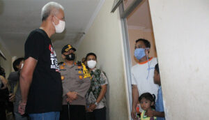 Ganjar Pranowo Minta Pengusaha Tidak Lakukan PHK