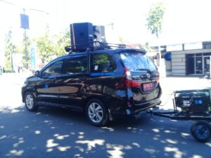 Mobil Dinas
