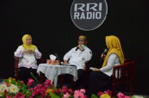 RH dan Isri