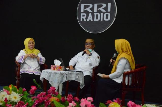 RH dan Isri