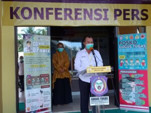 Konfrensi Pers Triyanto