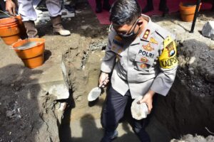 Peletakkan Batu Pertama