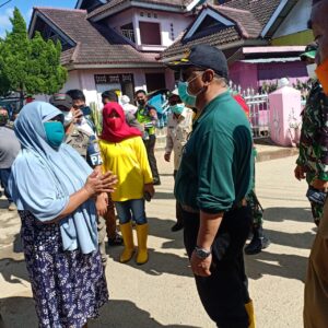 Rusli Habibie Kunjungi Rakyat
