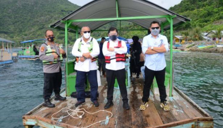 Didampingi Gubernur dan Bupati Bonebol, Suharso Monoarfa Nikmati Keindahan Olele