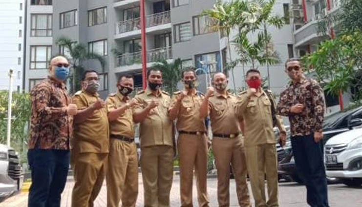 Perwakilan Kepala Desa di Madiun Audiens dengan Wamendes