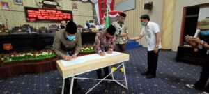 Tanda Tangan Perda APBDP Kab. Gorontalo