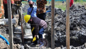 Idris Rahim Meletakkan Batu Pertama Kampus UBM Gorontalo