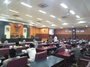 Pandangan Fraksi DPRD Kab, Blitar