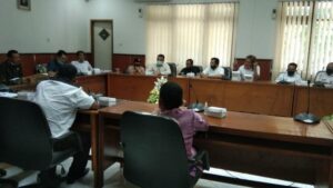Susana Audiens di Ruang DPRD Kabupaten Madiun.