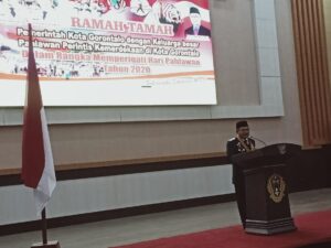 Marten Taha Hari Pahlawan