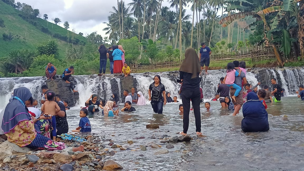 Bendungan Polohungo