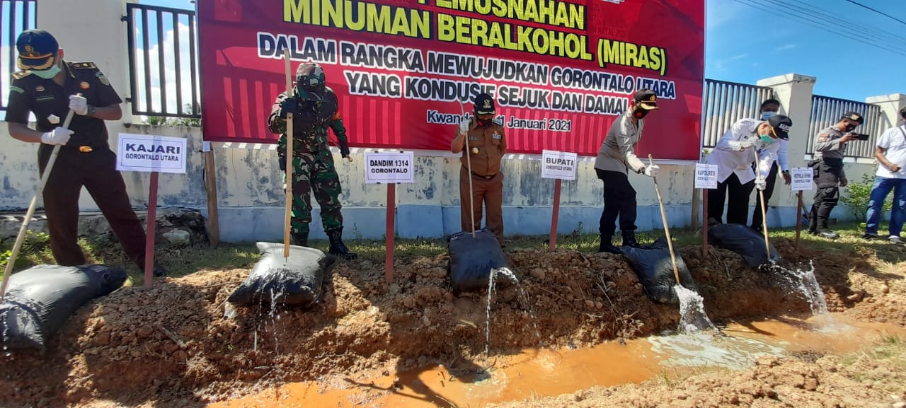 Pemusnahan Miras di Gorontalo Utara