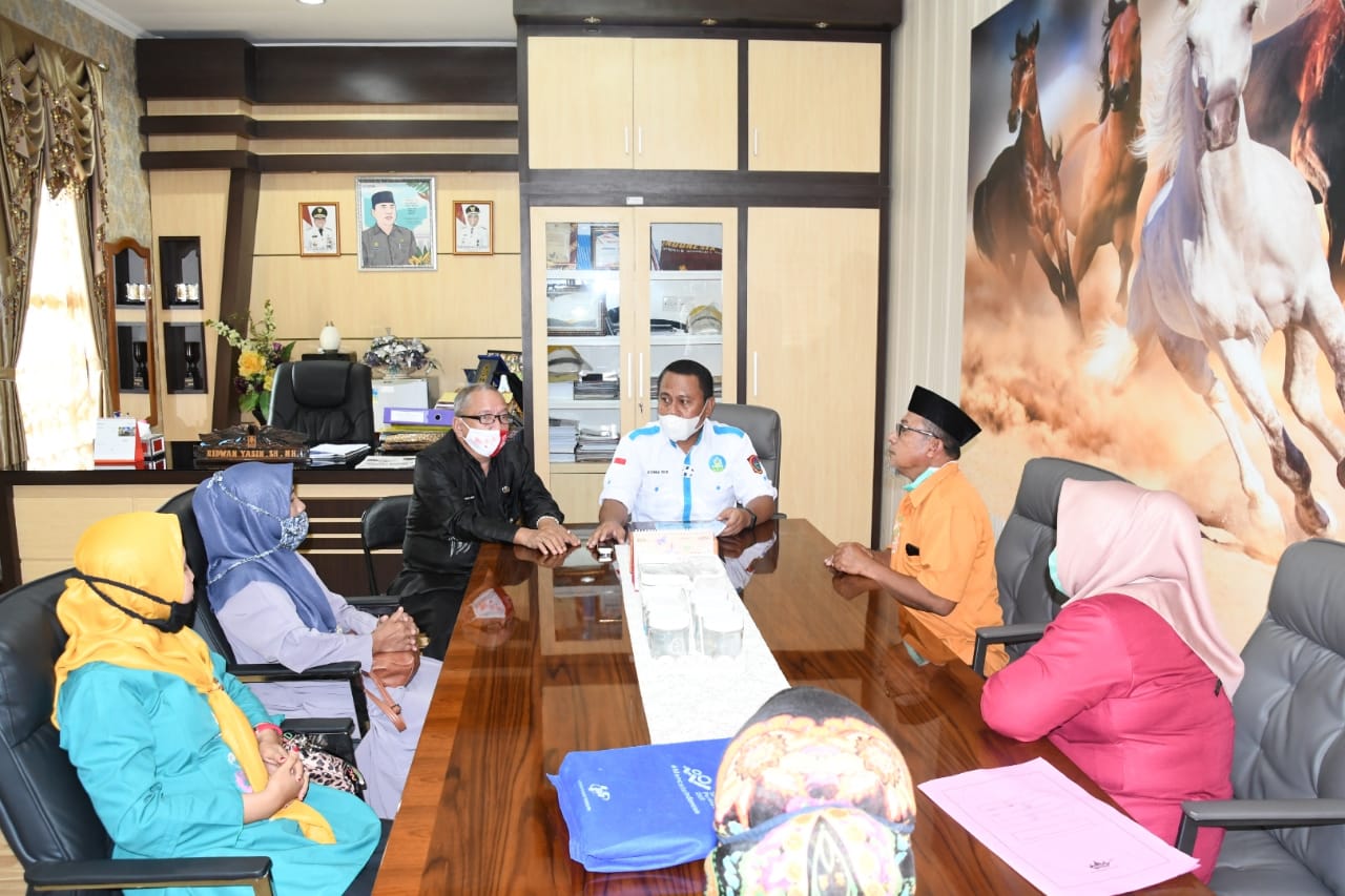 Ridwan Yasin Terima Kunjungan BPD dan Aparat Desa Kecamatan Tolinggula