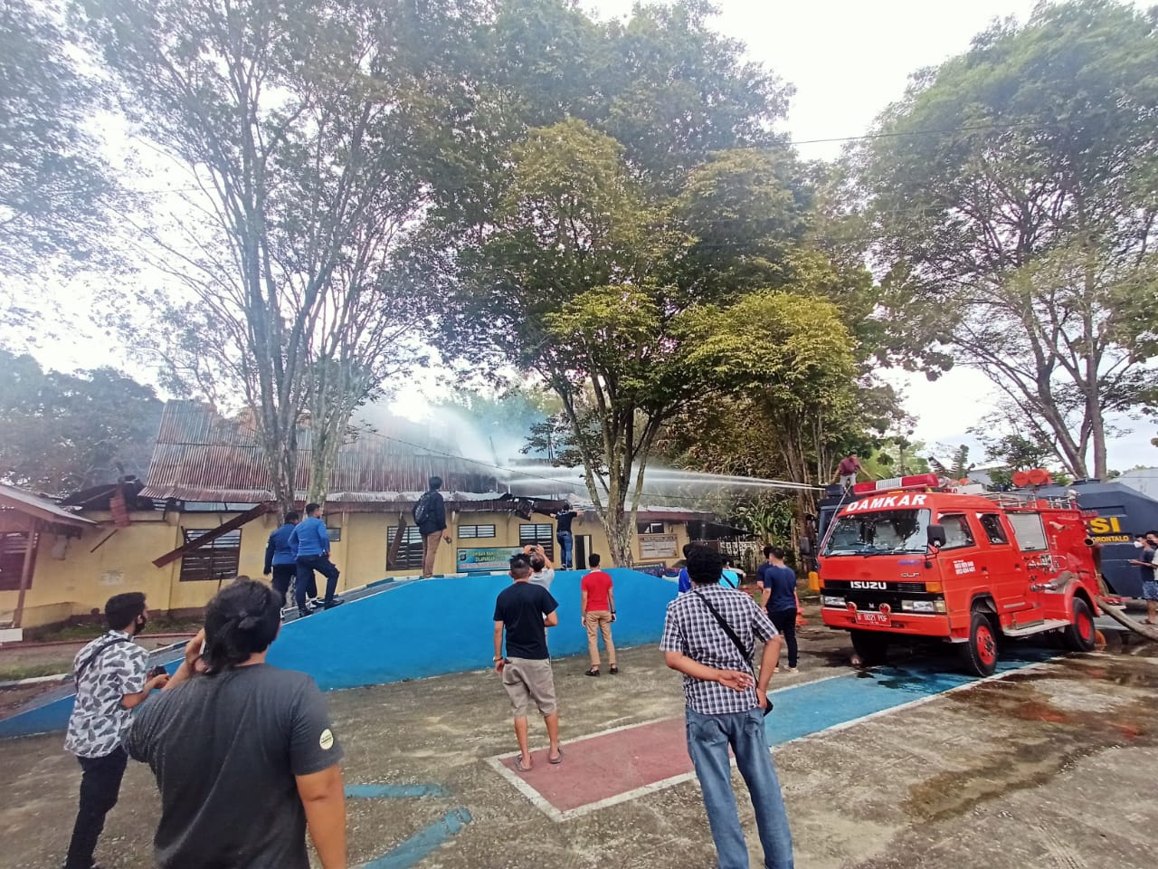 Gedung Serba Guna Bhakti Polres Gorontalo Terbakar