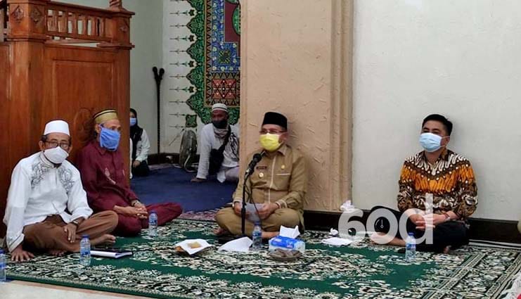 Wali Kota Gorontalo Masjid Baiturahim