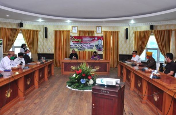 Idris Rahim Pimpin Sidang TP2GD Pengusulan Pahlawan Nasional