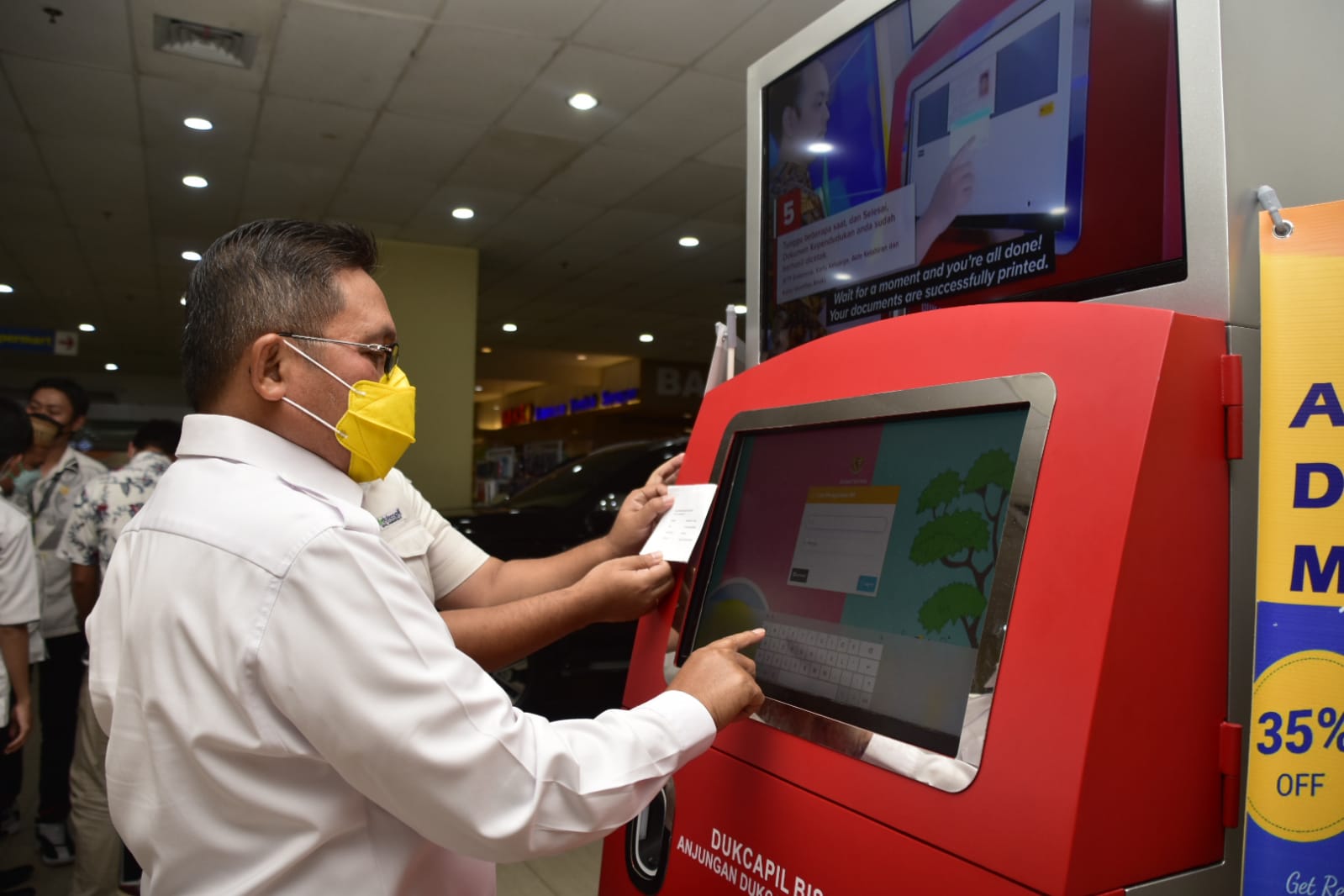 Mesin Anjungan Dukcapil Mandiri Permudah Urusan Data Kependudukan