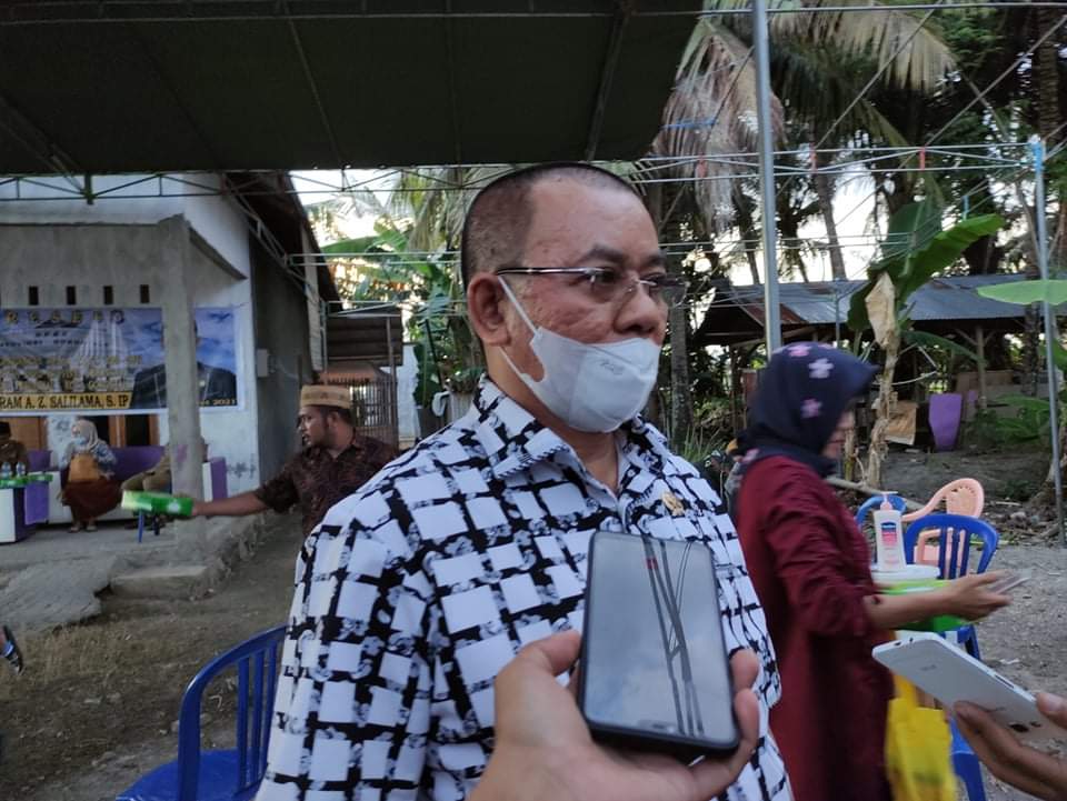 Begini Penjelasan Fikram Salilama Terkait Bantuan Ternak Ayam