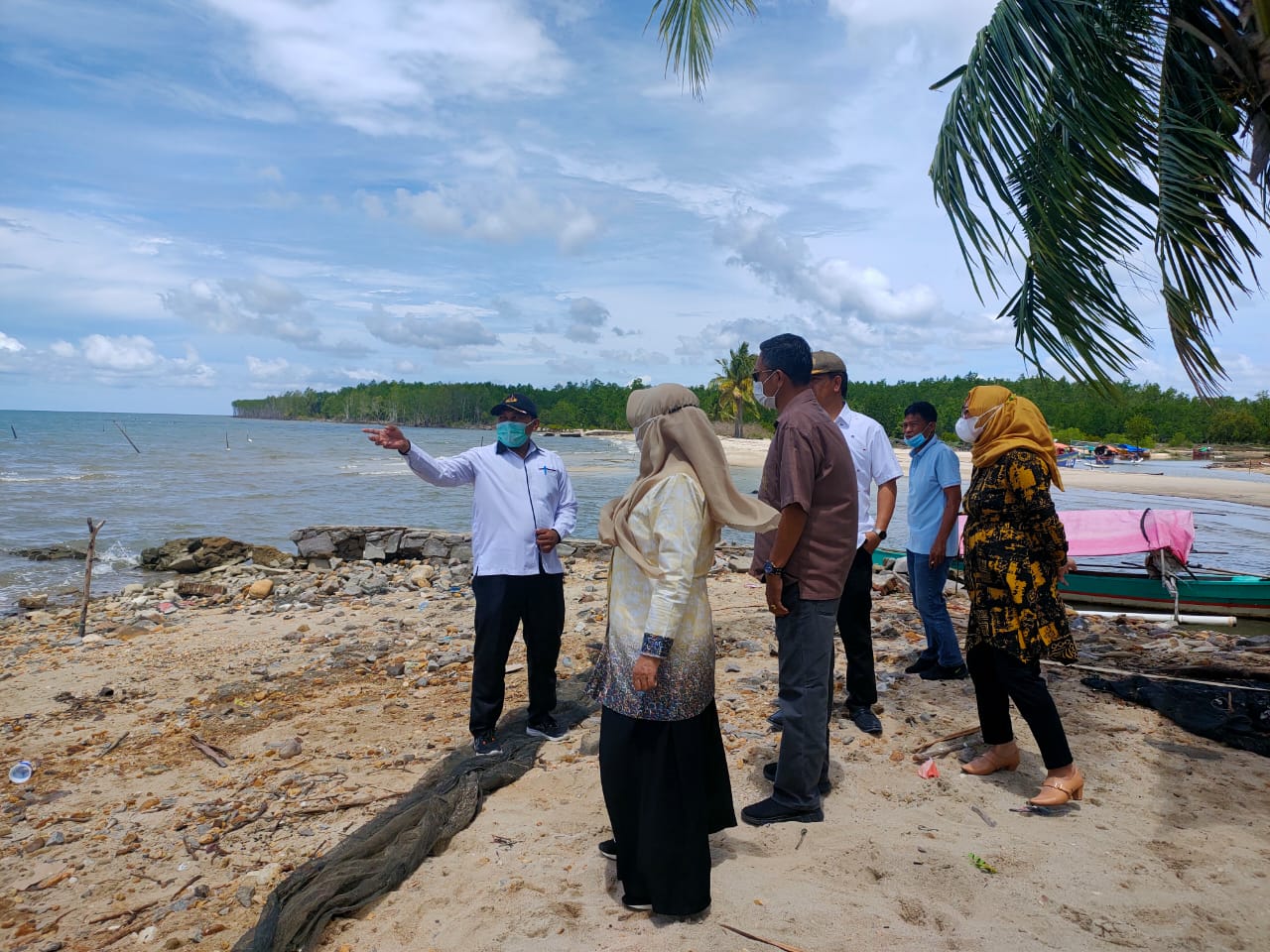Jajaran DPRD Provinsi Gorontalo Saat Memantau Kondisi Masyarakat Bulili Pohuwato