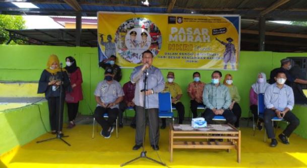 Warga Telaga Biru Antusias Sambut Pasar Murah
