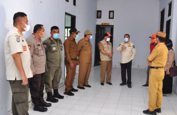 Idris Rahim Tinjau Posko Perbatasan Gorontalo – Sulawesi Utara di Kecamtan Bone