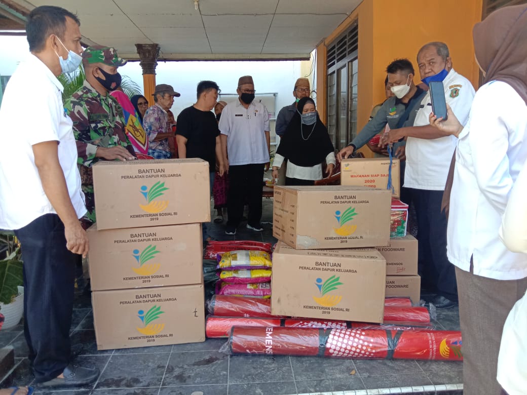 Berkah Ramadhan, Korban Kebakaran di Tamalate Terima Bantuan dari Pemkot
