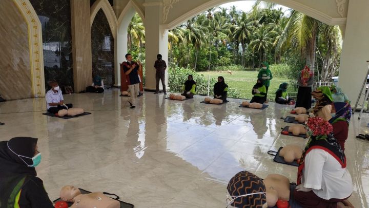 Kolaborasi Dikes Gorontalo dengan HIPGABI untuk Warga