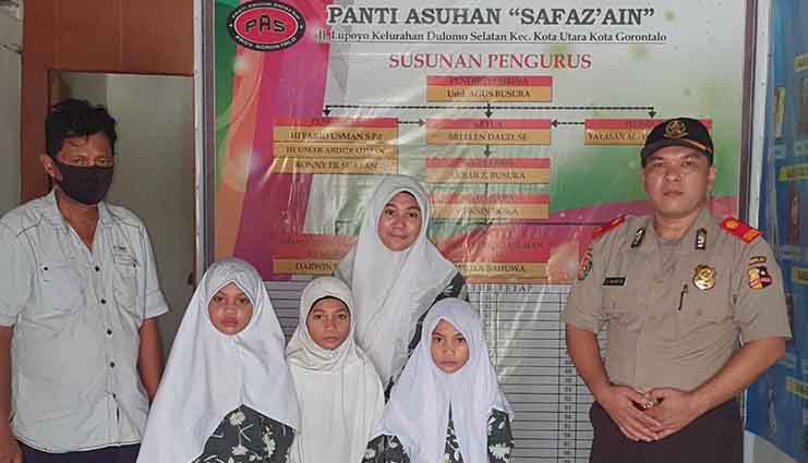 Di tengah Kesibukannya, Indra Dalimunte Berbagi dengan Anak Yatim