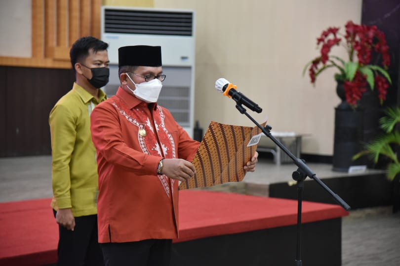 Jadi Pembina Upacara Hari Kebangkitan Nasional, Marten Bacakan Sambutan Menteri Kominfo