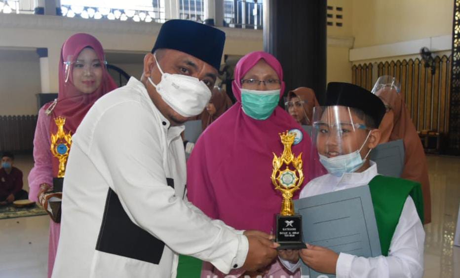 Lahirkan Hafiz, Wabup Gorontalo Apresiasi Ponpes Tahfizh Al-Quran Ulul Albaab