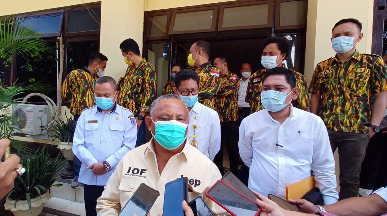 Dituding Salah Gunakan APBD Rp53 Miliar, Rusli Habibie Adukan Adhan Dambea ke Polda Gorontalo