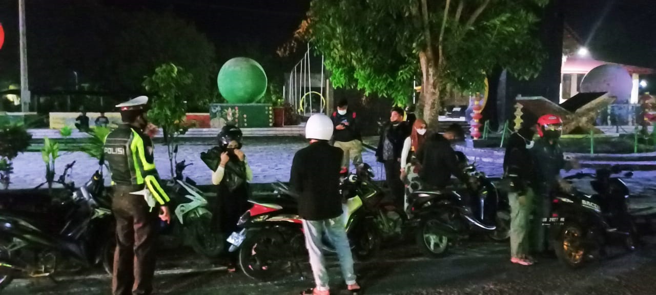 Tegakkan Aturan PPKM, Tim Gabungan Tutup Kawasan Pakaya Tower Limboto Tambahan