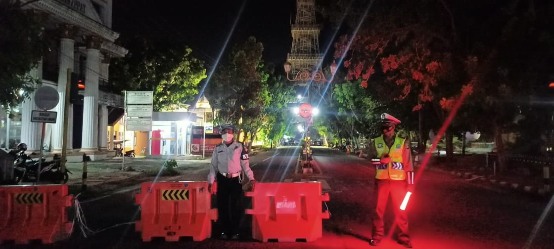 Tegakkan Aturan PPKM, Tim Gabungan Tutup Kawasan Pakaya Tower Limboto