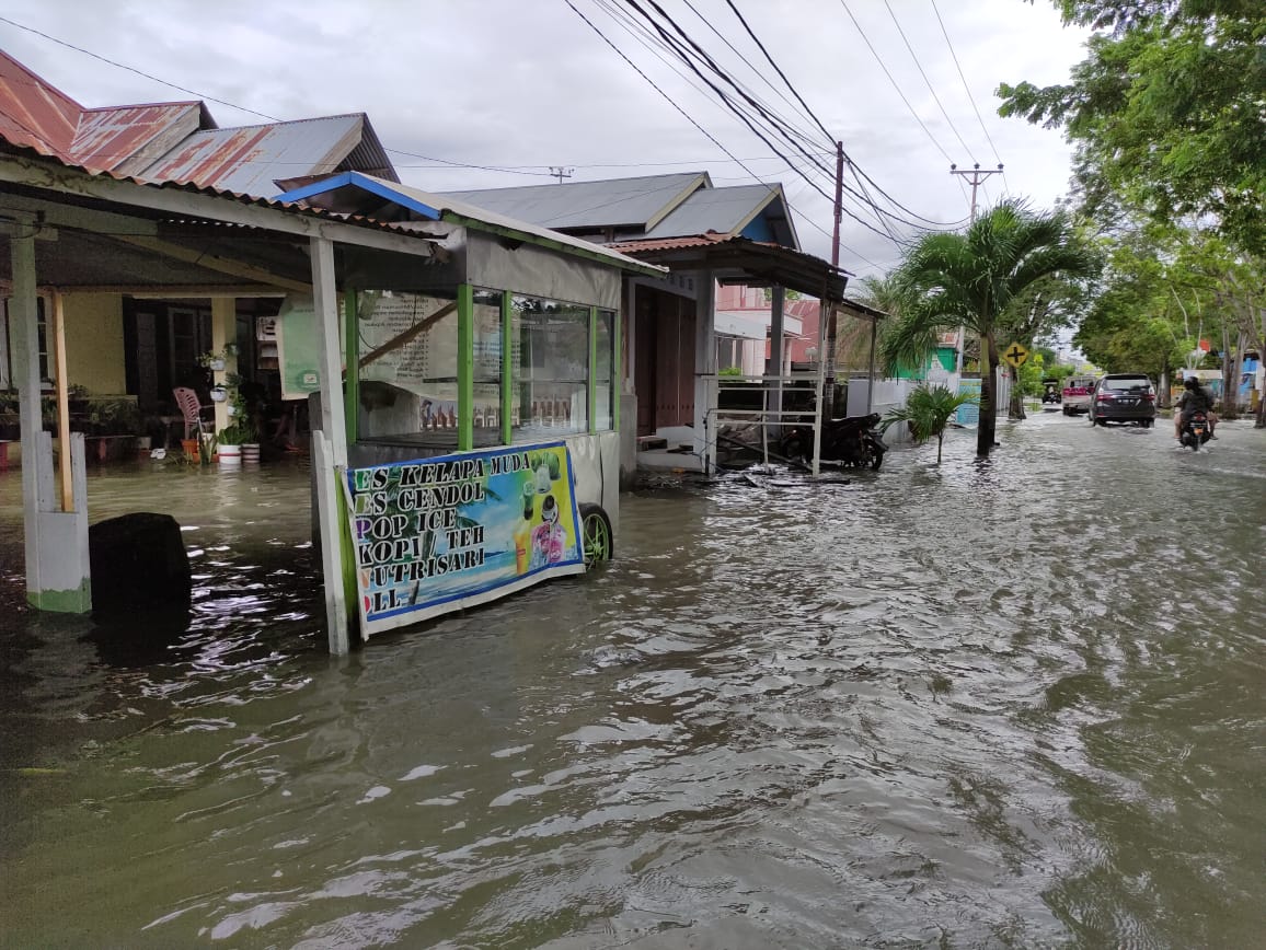 Terendam Banjir, Warga Kelurahan Heledulaa Butuh Bantuan