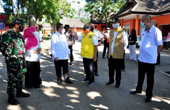 Di Kota Gorontalo Pasar Tradisional sudah dilengkapi Posko Swab dan Vaksinasi
