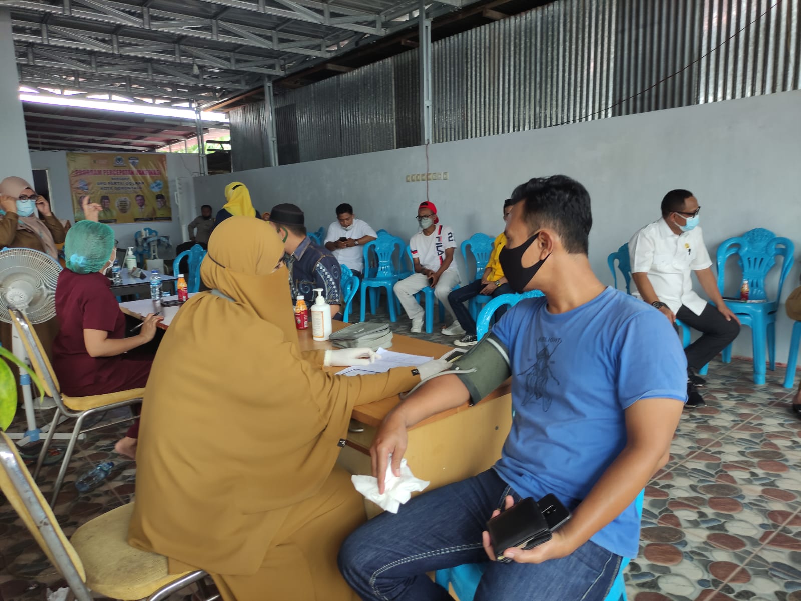 Irwan Hunawa buka Gerasi Vaksinasi Covid-19 di Kediamannya