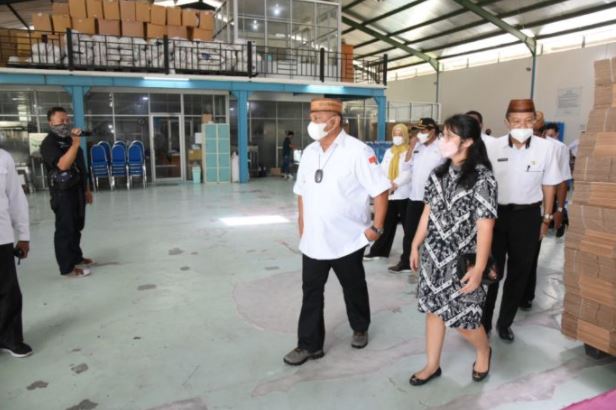 Gubernur Gorontalo Dorong Pemerintah Gunakan AMDK Lokal