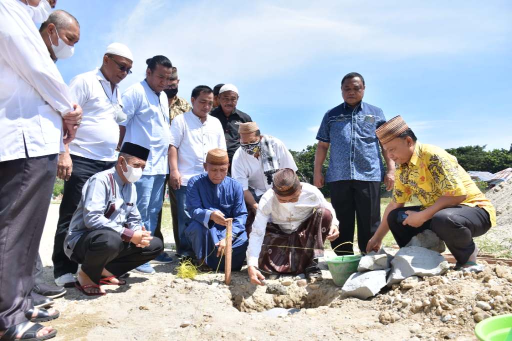 Tak Lama Lagi, Masjid Agung Baiturrahim Pohuwato punya Menara