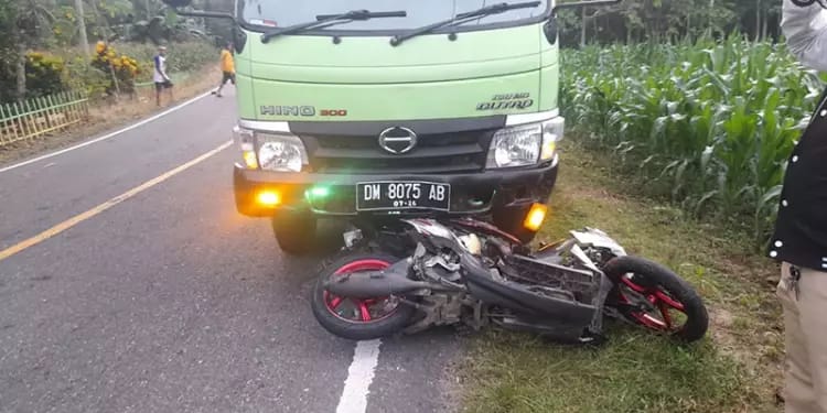Polisi Ungkap Penyebab Tabrakan Motor vs Mobil di Pulubala