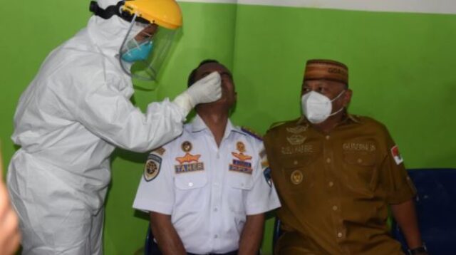 Buruh dan Pegawai Pelabuhan di Gorontalo Dites PCR