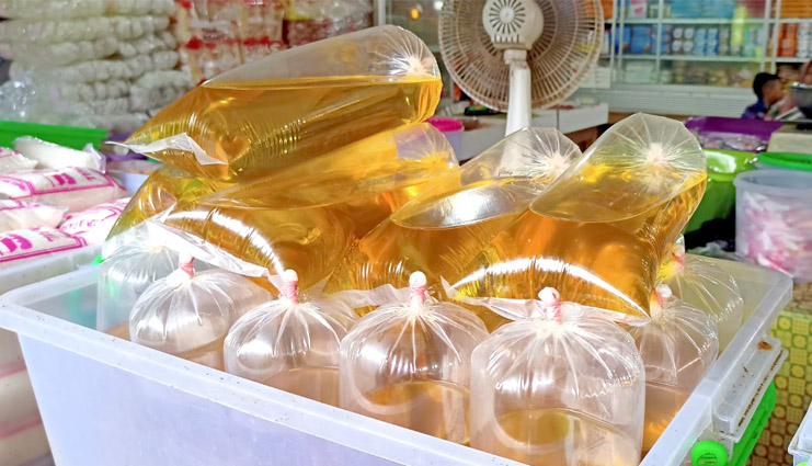 Minyak Curah di Pasar Tradisional Belum Turun Harga, Ini Tanggapan Dekot Gorontalo