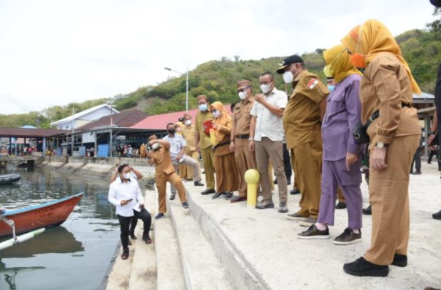 Pengerjaan Dermaga Kapal di PPI Tilamuta Rampung