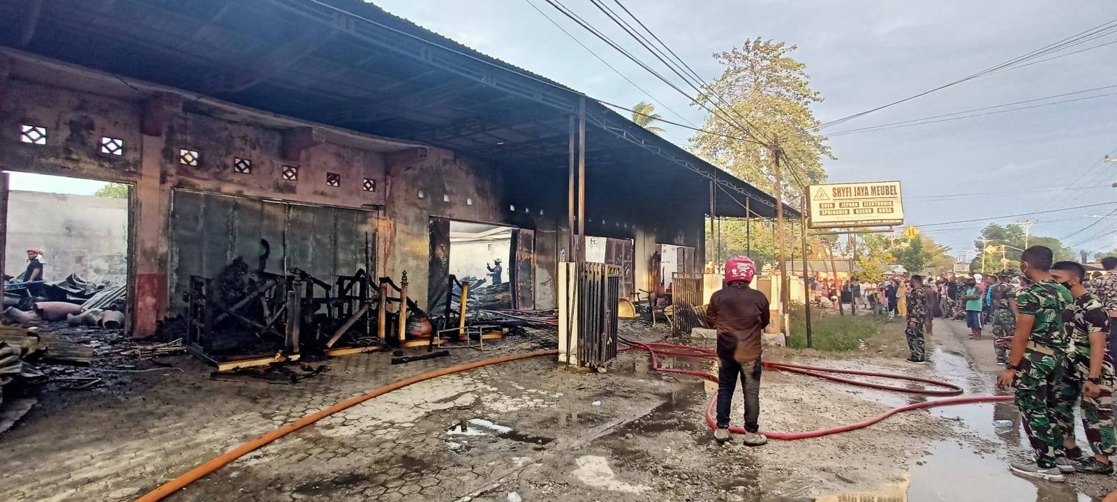 Kronologi dan Taksiran Kerugian Kebakaran Toko Perabotan di Limboto Barat
