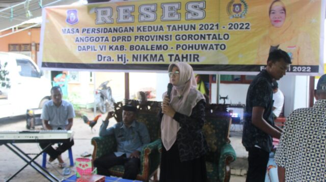 Nikma Tahir terima Keluhan Warga soal Bantuan Bibit Jagung tidak Disertai Pupuk