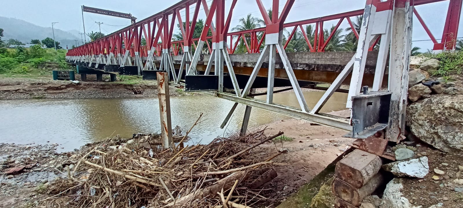 Jembatan Penghubung Desa Buhu dan Iloponu diminta diperbaiki Tahun ini