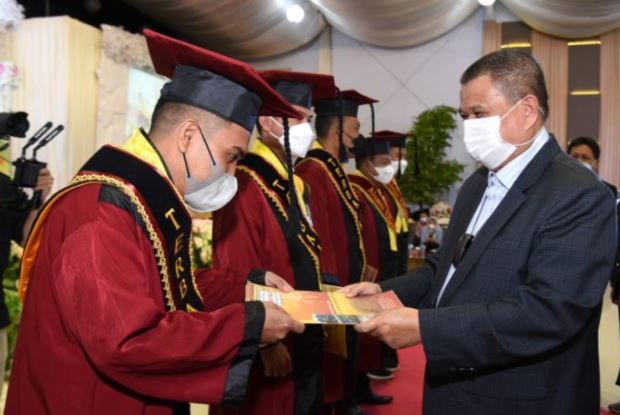 Wisudawan UBM dan UNBITA didorong jadi Wirausahawan