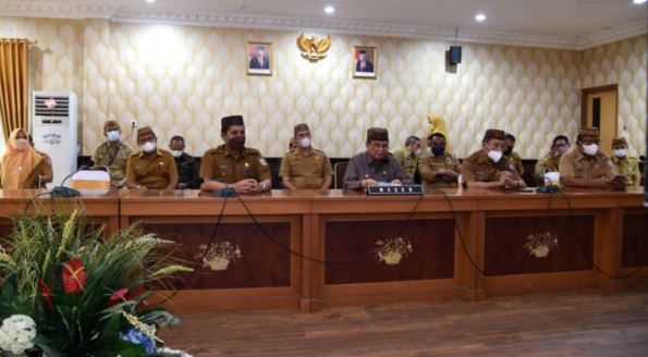 Pada Rapat Paripuran DPRD, Idris Rahim Sampaikan Salam Perpisahan