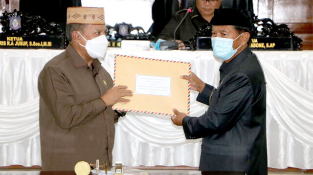 Dokumen Rekomendasi Dari Pansus LKPJ Gubernur Resmi Diserahkan ke Pemprov Gorontalo